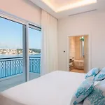 别墅 Luxury Seafront Diora Brac With Heated Pool 苏曼婷