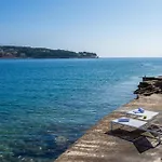 别墅 Luxury Seafront Diora Brac With Heated Pool