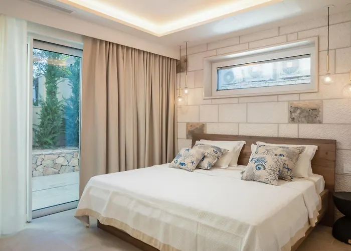 Luxury Seafront Diora Brac With Heated Pool Villa Sumartin