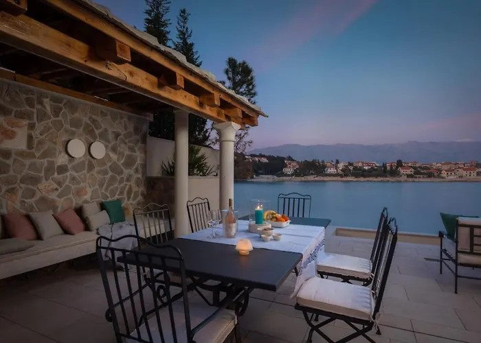 Luxury Seafront Diora Brac With Heated Pool Villa