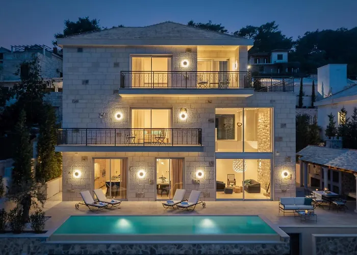 Villa Luxury Seafront Diora Brac With Heated Pool Sumartin