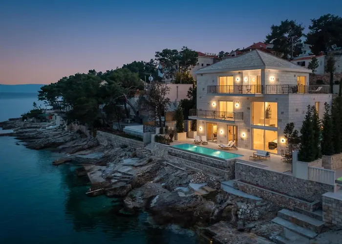 Villa Luxury Seafront Diora Brac With Heated Pool Sumartin