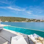 Luxury Seafront Diora Brac With Heated Pool Willa *