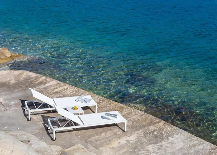 Villa Luxury Seafront Diora Brac With Heated Pool *