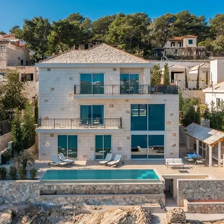 Luxury Seafront Diora Brac With Heated Pool