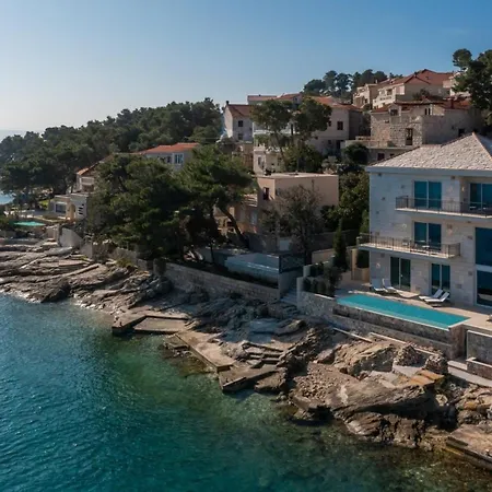 Luxury Seafront Diora Brac With Heated Pool