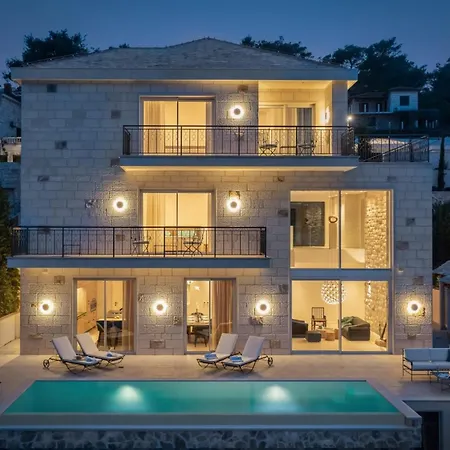 Villa Luxury Seafront Diora Brac With Heated Pool Sumartin
